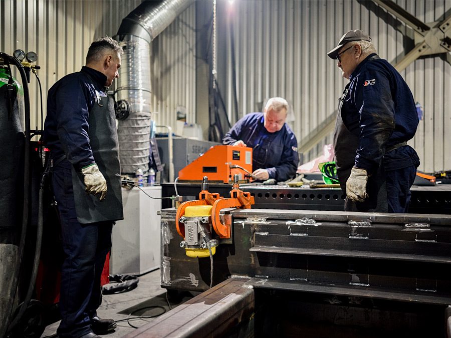 SERON CNC staklių gamyba