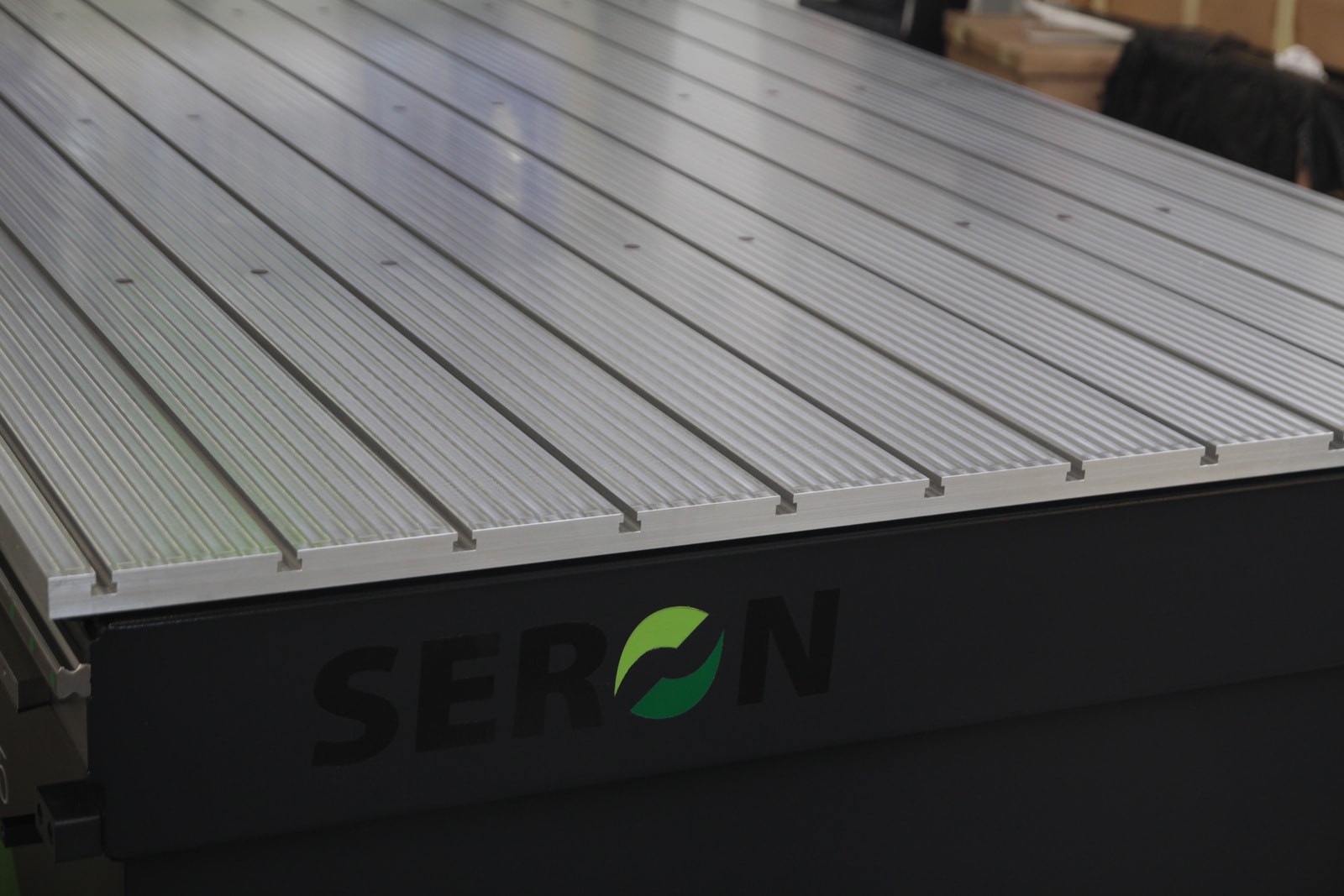 SERON Pro+ aliumininis darbo stalas