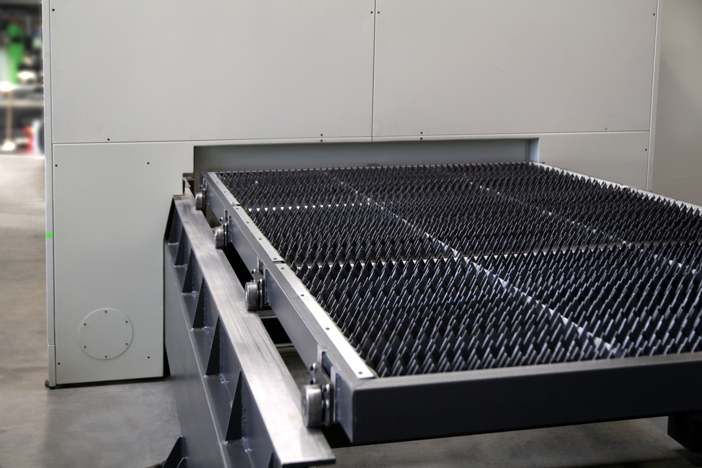 SERON Fiber LinearCut darbo stalas